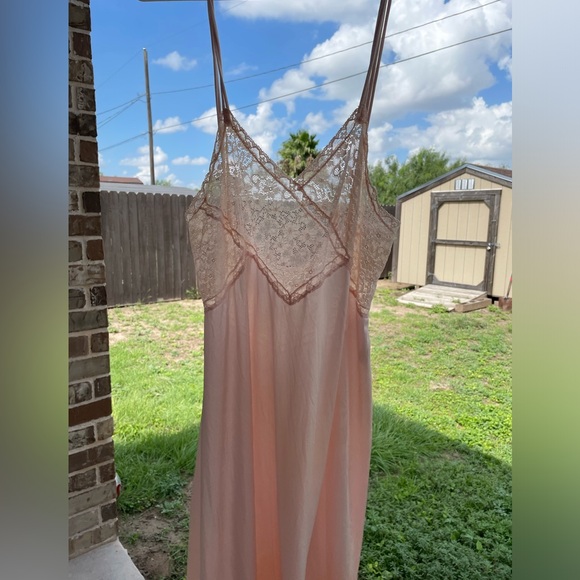 Vintage mauve pink sexy nightgown slip - Picture 8 of 17